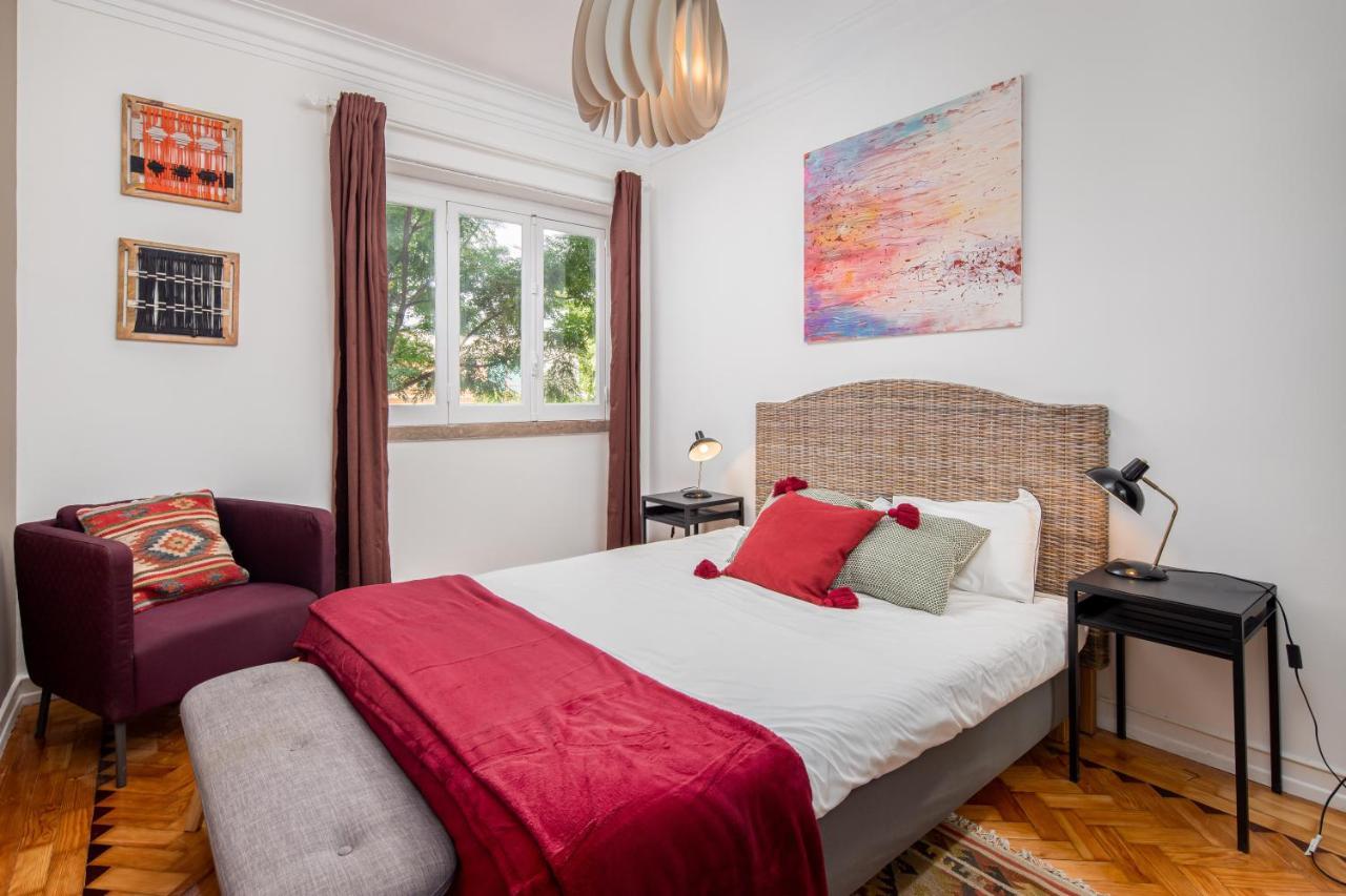 Classy 4bdr W/ Balcony By Lovelystay Apartment Lissabon