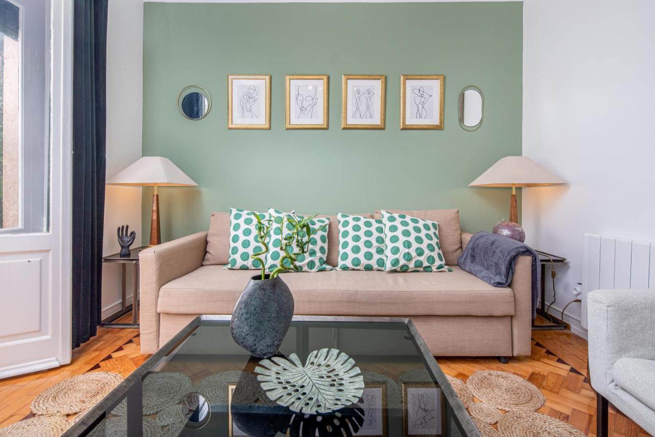 Classy 4bdr W/ Balcony By Lovelystay Apartamento